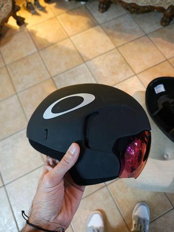 Gebrauchtes 2020 Oakley ARO7 ROAD Crono Helmet bike — Bild 3 von 13
