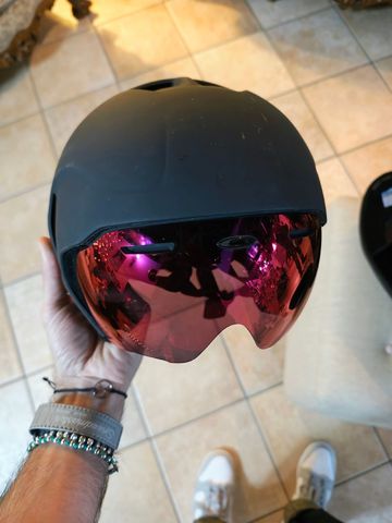 Gebrauchtes 2020 Oakley ARO7 ROAD Crono Helmet bike — Bild 4 von 13