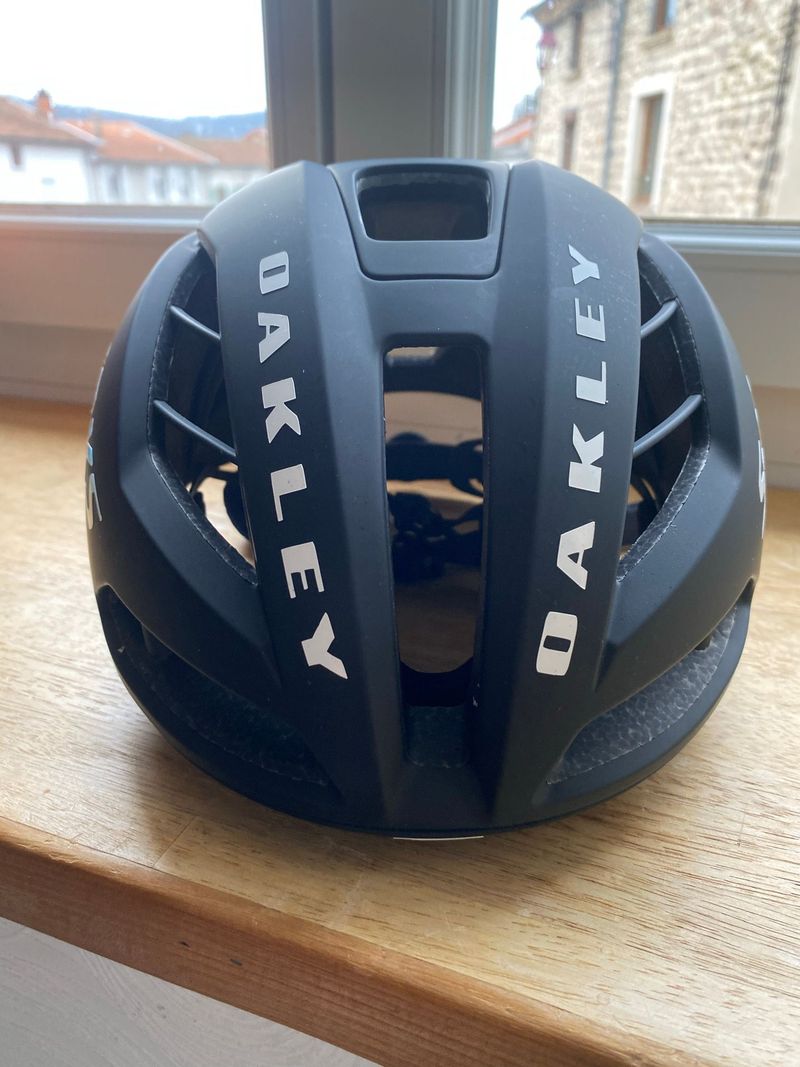 Použité 2026 Oakley Velo Stelvio Helmet Cycling Accessories
