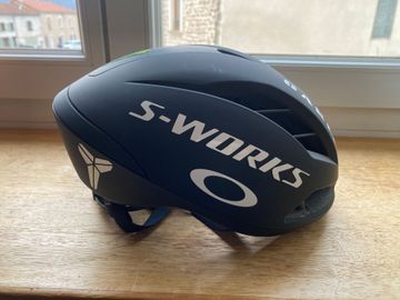 Used 2026 Oakley Velo Stelvio Helmet bike — image 3 of 8