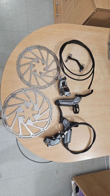 Używany 2025 SRAM Code Bronze Stealth Disc Brake Brakes