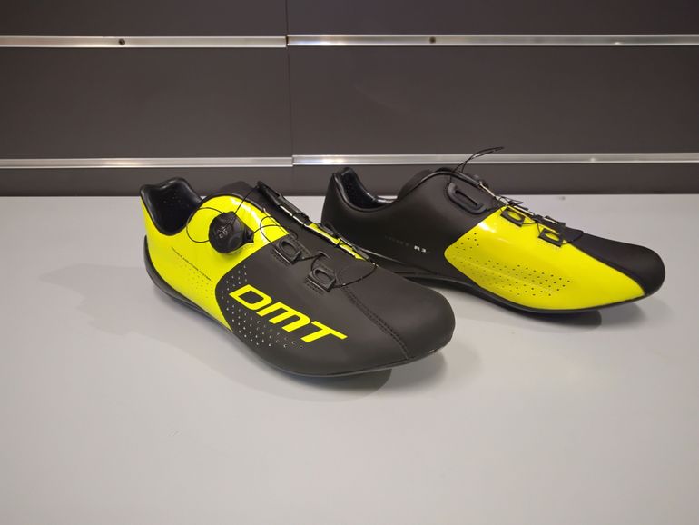 Used Dmt R3 Chaussures de Cyclisme bike — image 3 of 3