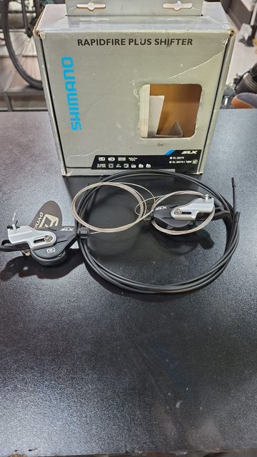 Gebrauchtes Shimano SLX SL-M670 Shifter 2026 Drivetrain & Pedals