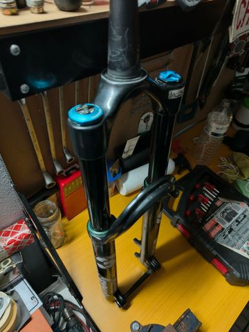 Used 2023 Fox 36 Performance Elite Series GRIP2 29-inch 160mm bike — image 2 of 5