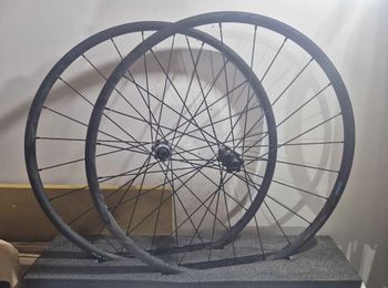 2022, Shimano WH-RS370 Disc Brake Wheelset