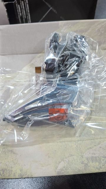 Gebrauchtes Shimano XT FD-M8025-D Front Derailleur 2026 Drivetrain & Pedals