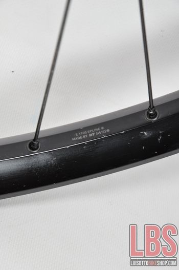 Used Dt Swiss E1900 Spline 29 622x30 Rear Wheel bike — image 10 of 12