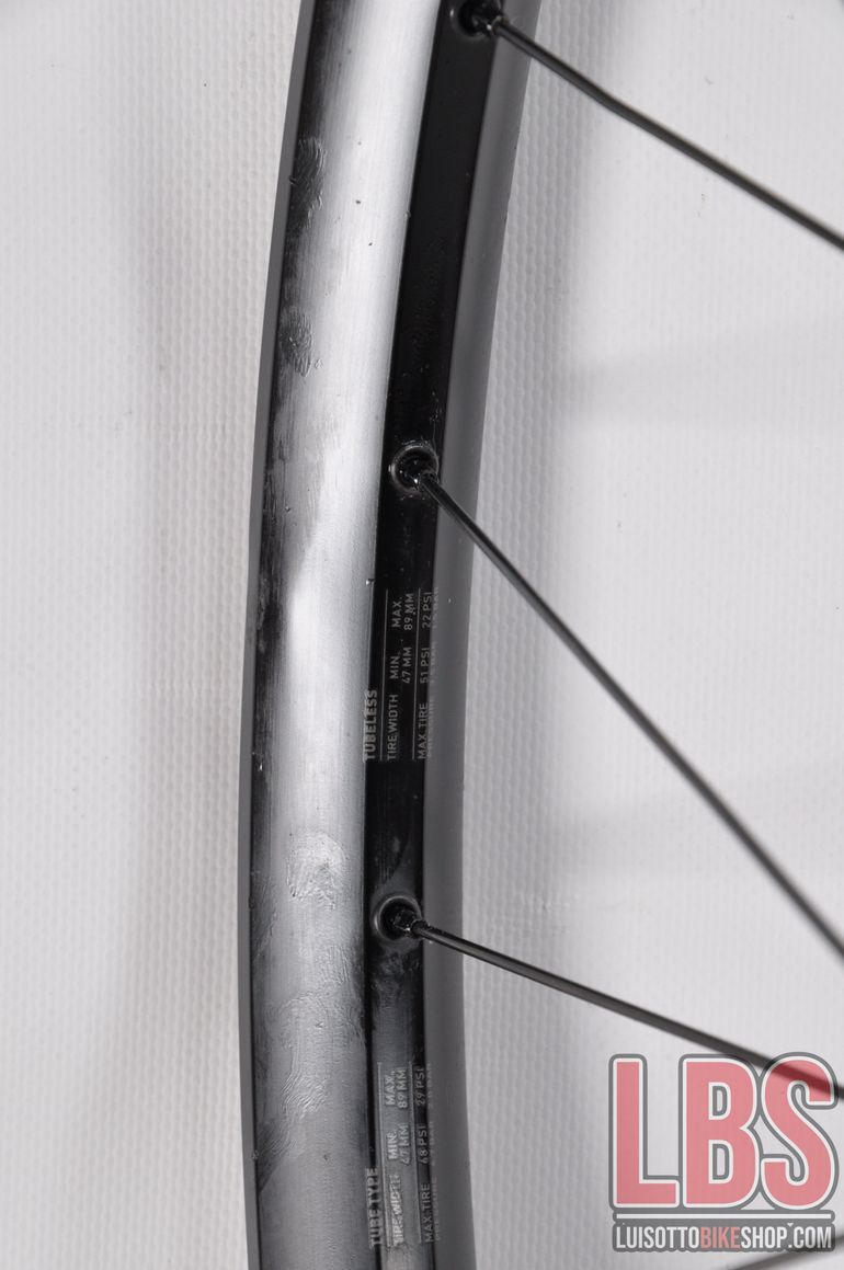 Used Dt Swiss E1900 Spline 29 622x30 Rear Wheel bike — image 9 of 12
