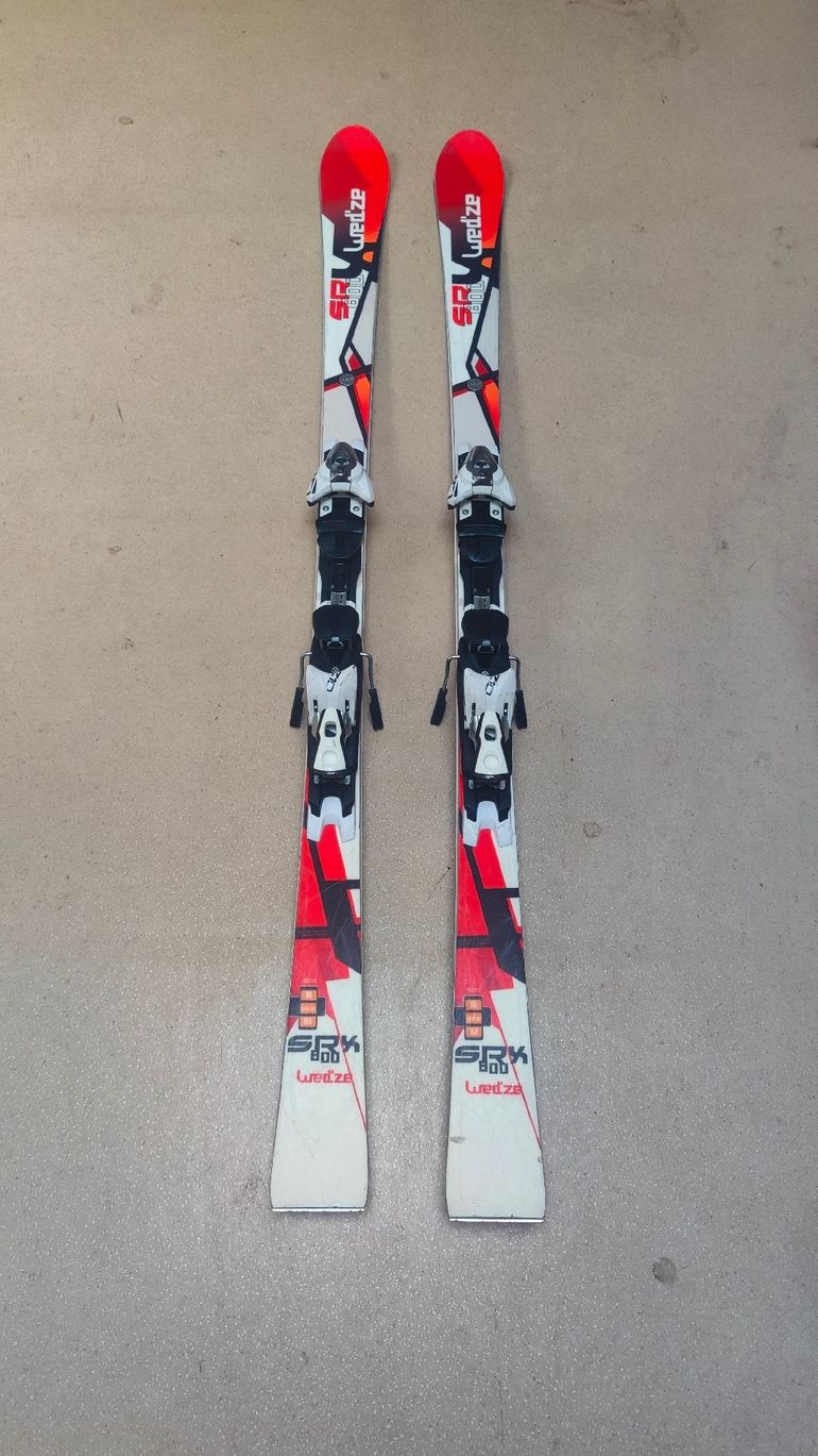 2015 Wedze SRX 800 Skis with Boost Bindings