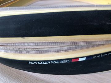 Použité 2026 Bontrager R4 320 Tires bike — obrázek 6 z 7
