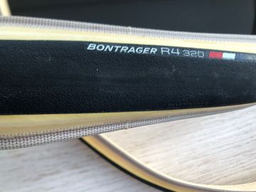 2026 Bontrager R4 320 Tires Tyres & Tubes d'occasion