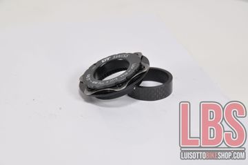 Used Dt Swiss Centerlock to 6-bolt Disc Adapter Pair bike — image 6 of 10