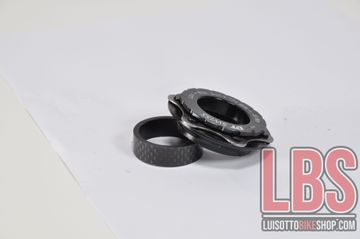 Used Dt Swiss Centerlock to 6-bolt Disc Adapter Pair bike — image 3 of 10