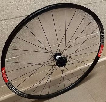 Used Dt Swiss Wheelset 2021 bike — image 2 of 6