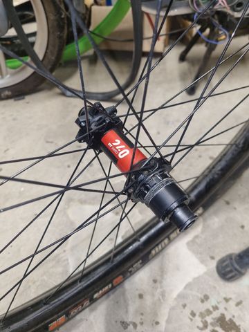 Used Dt Swiss 240 EXP superboost bike — image 2 of 2