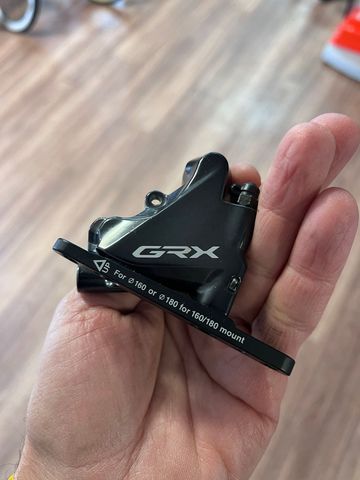 Použité 2023 Shimano GRX BR-RX810 Caliper Brakes