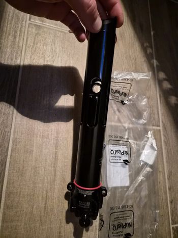 Used 2025 RockShox SIDLuxe Ultimate 3P Shock bike — image 5 of 5