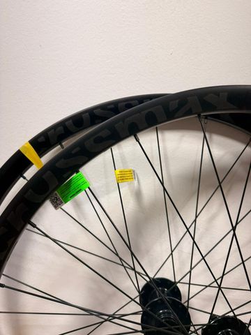Używany Mavic Crossmax Carbon 1 Wheelset 2025 bike — zdjęcie 3 z 4