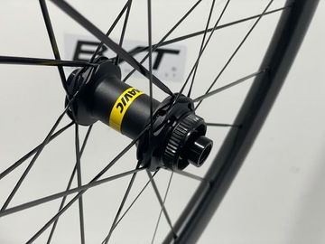 Použité Mavic Allroad SL Carbon Wheelset 2025 bike — obrázek 3 z 4