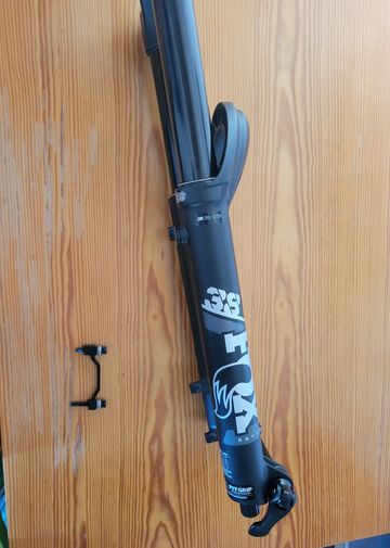 Fox 38 Rhythm Suspension Fork bike d'occasion — image 3 sur 8