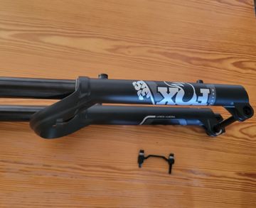 Fox 38 Rhythm Suspension Fork bike d'occasion — image 4 sur 8