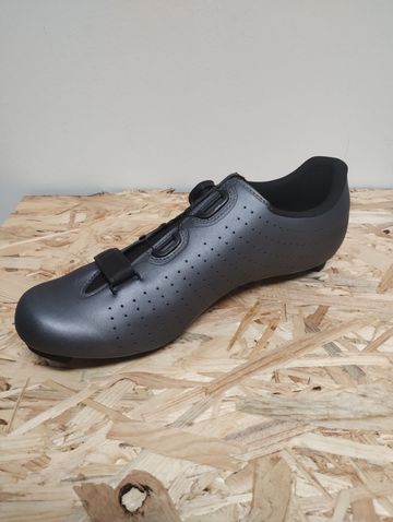 Used Fizik Tempo Overcurve R5 Road Cycling Shoe bike — image 2 of 3