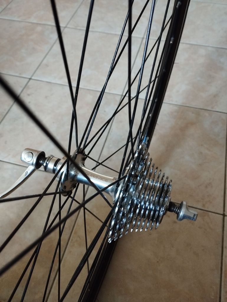 Used Shimano ruote bike — image 2 of 7