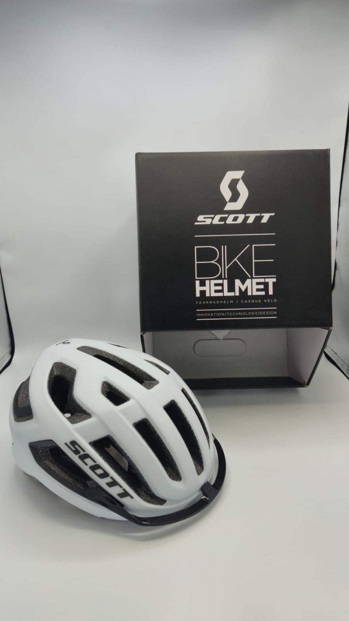 scott arx plus bicycle helmet (CPSC) Scotts ARX Plus Helmet is designed to provide optimal airflow on our next road ride Scott Arx Plus Helmet |