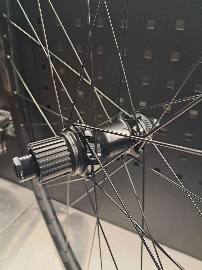 Used 2025 Easton EC70 AX Wheelset bike — image 8 of 9