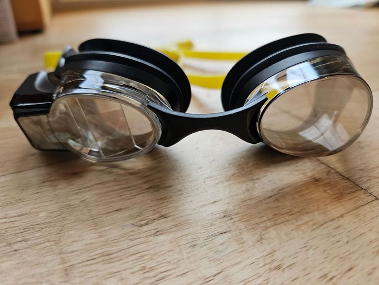 Used 2024 FORM Smart Swim 2 Goggles bike — image 2 of 6