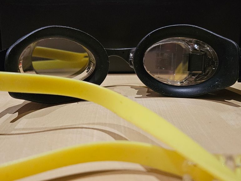 Used 2024 FORM Smart Swim 2 Goggles bike — image 5 of 6