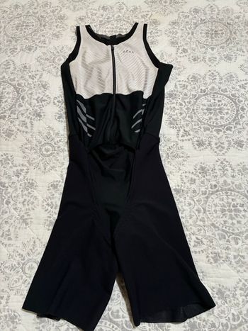 2023, ROKA Women’s Sleeveless Tri Suit Large