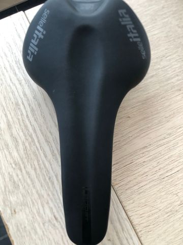 Brugt 2025 Selle Italia Flight Short Saddles & Seatposts