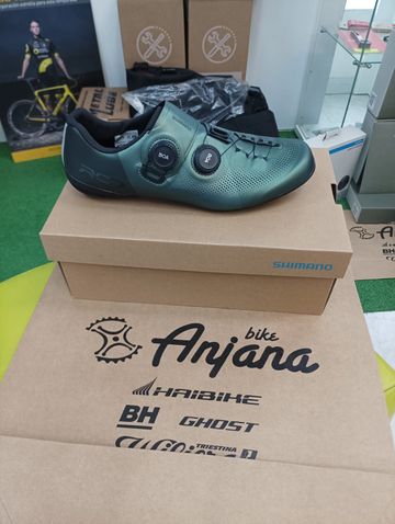 Used Shimano SH-RC703 Sage Green 2025 Cycling Shoes