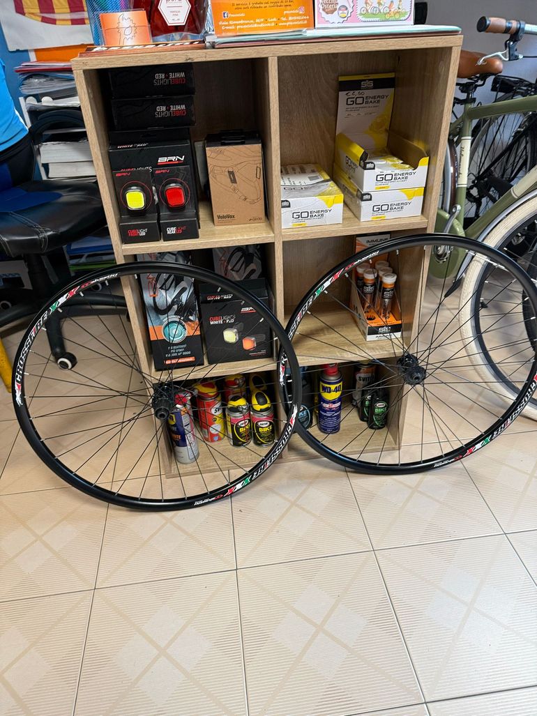 Used 2026 crossfire bike — image 2 of 4