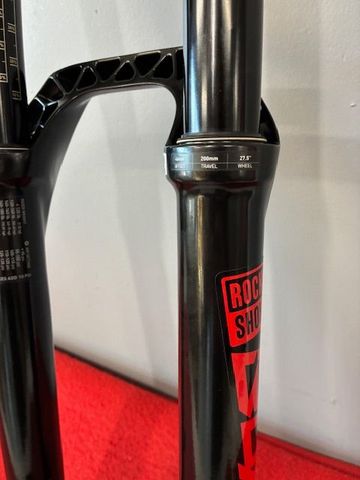 Použité RockShox BoXXer Select RC 27.5" 200mm 2023 bike — obrázek 4 z 4