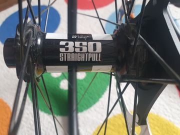 Tweedehands 2023 Duke/Dt Swiss bike — afbeelding 3 van 5