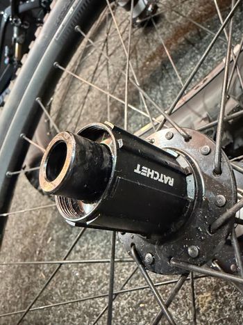 Used 2025 DT Swiss FR560 Wheelset bike — image 2 of 3