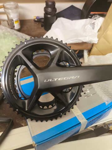 2025 Shimano Ultegra FC-R8100 12-speed Crankset Drivetrain & Pedals usato