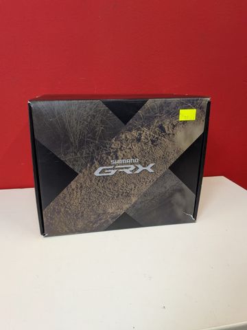 Použité Shimano GRX FC-RX810 2x11rz 48-31 175mm Drivetrain & Pedals