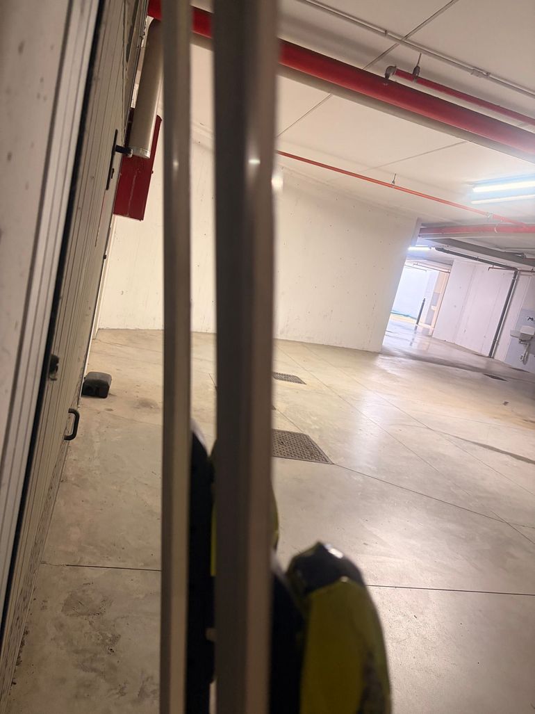 Used 2022 world cup bike — image 7 of 9