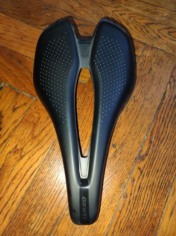 Käytetty Giant Fleet SLR 2024 Saddles & Seatposts