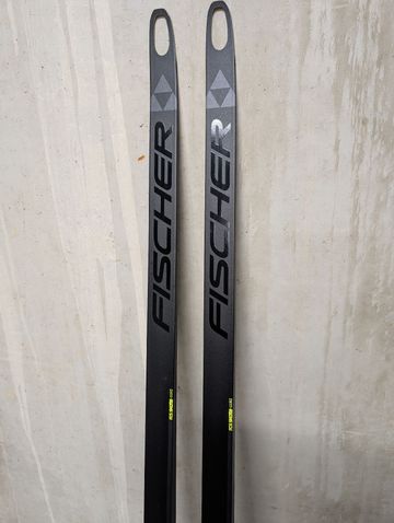 Použité 2024 RCS Skate Cold Skis 186cm bike — obrázek 2 z 4
