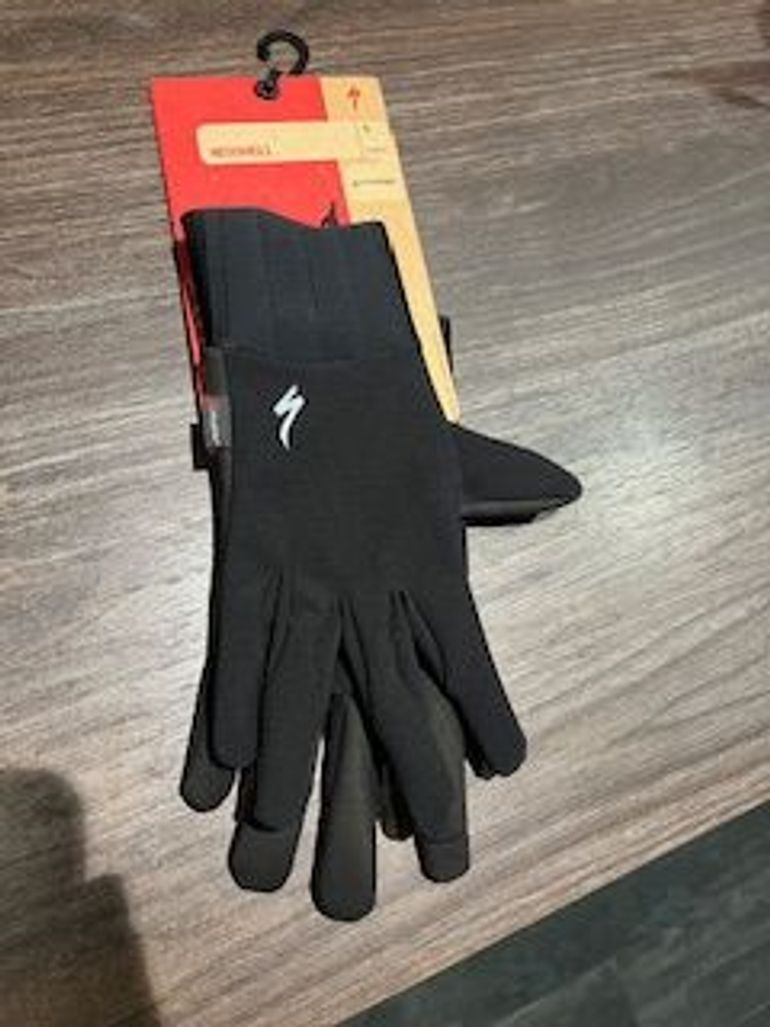 Used Specialized Neoshell Gloves bike — image 1 of 2