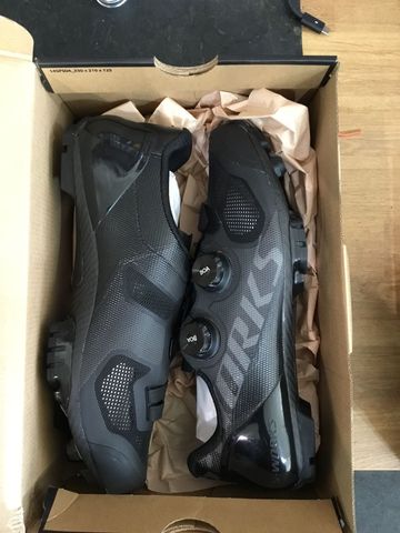 Used 2025 Vent Evo Shoes bike — image 2 of 2