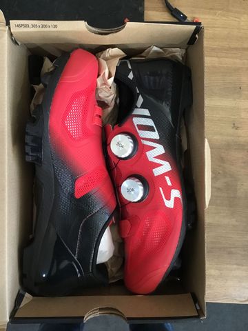 Used 2025 Vent Evo MTB shoes bike — image 2 of 2