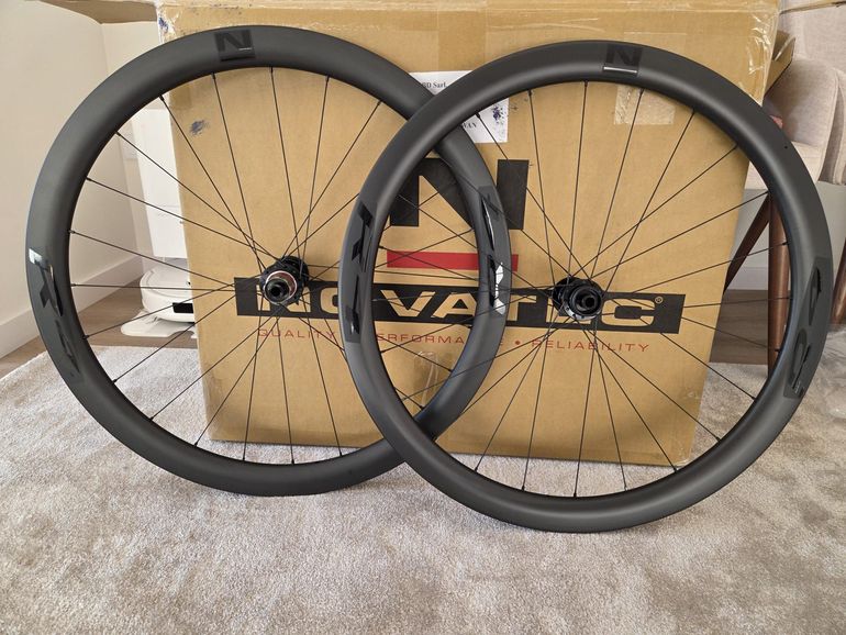 Used Novatec R4 Disc Carbon Wheels bike — image 1 of 3