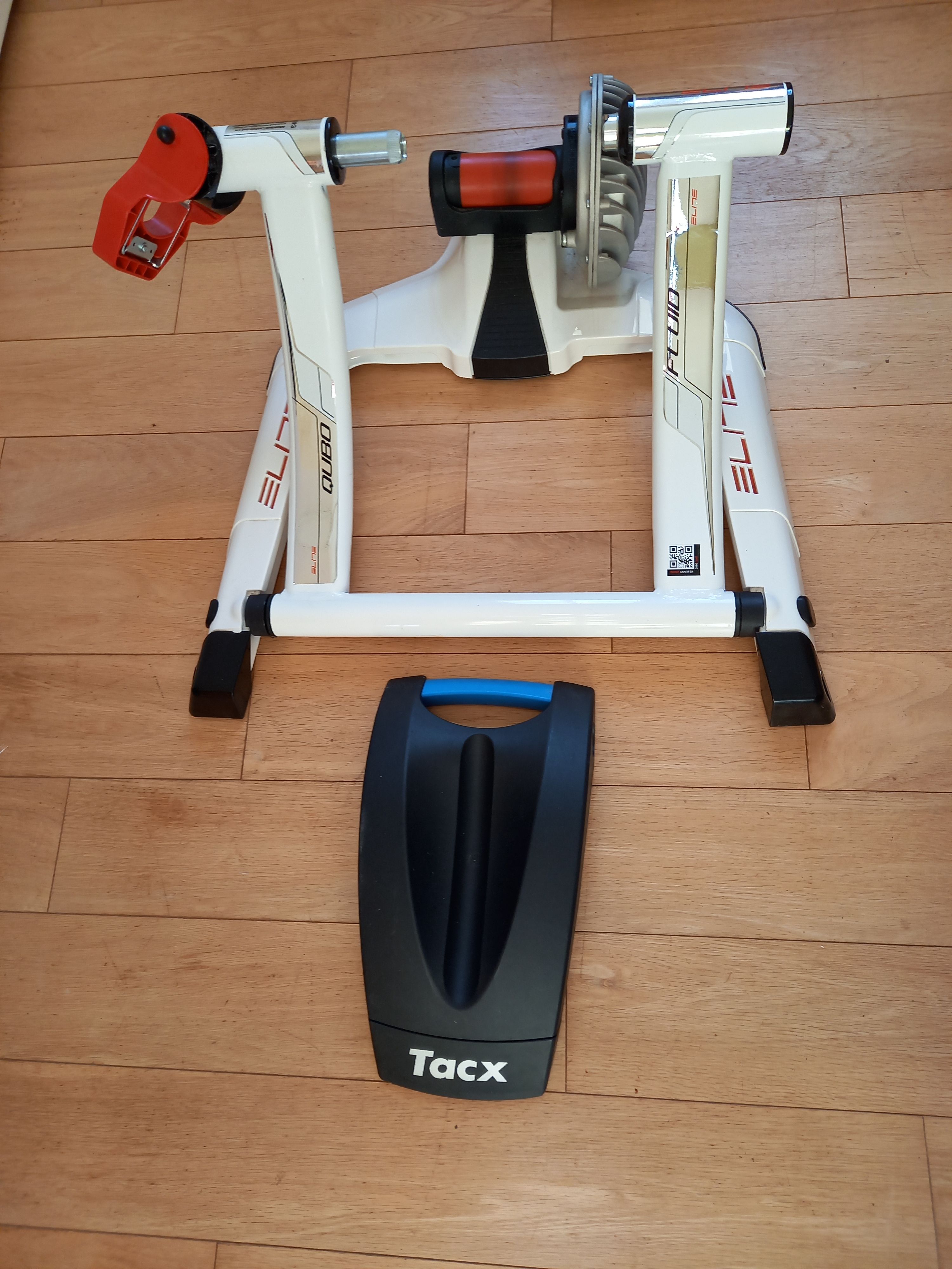 Elite Qubo Fluid Home Trainer | buycycle