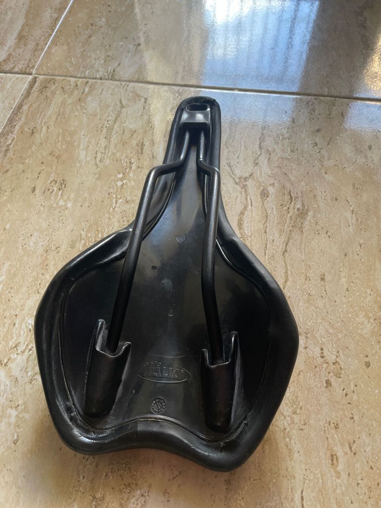 Used Selle Italia X3 Saddle bike — image 2 of 3