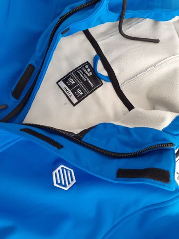 Used Siroko W3 Ollie Ski and Snowboard Jacket bike — image 4 of 18